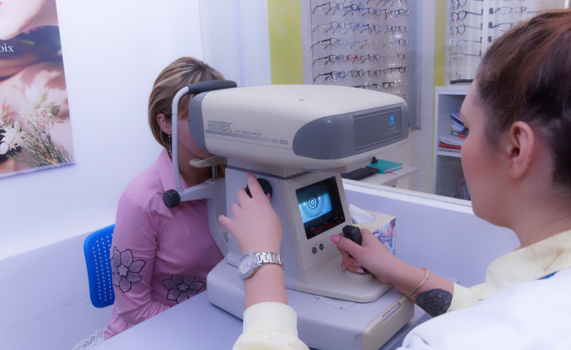 Why do you need a registered optometrist? 1