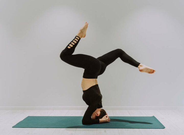 Use Quality Yoga Pants for a More Comfortable Yoga Session 1