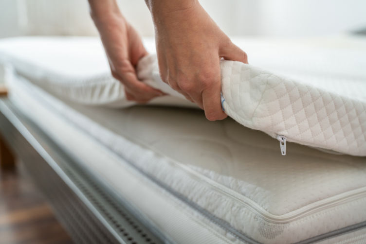 Finding the Right Mattress Toppers for Your Bed: A Guide