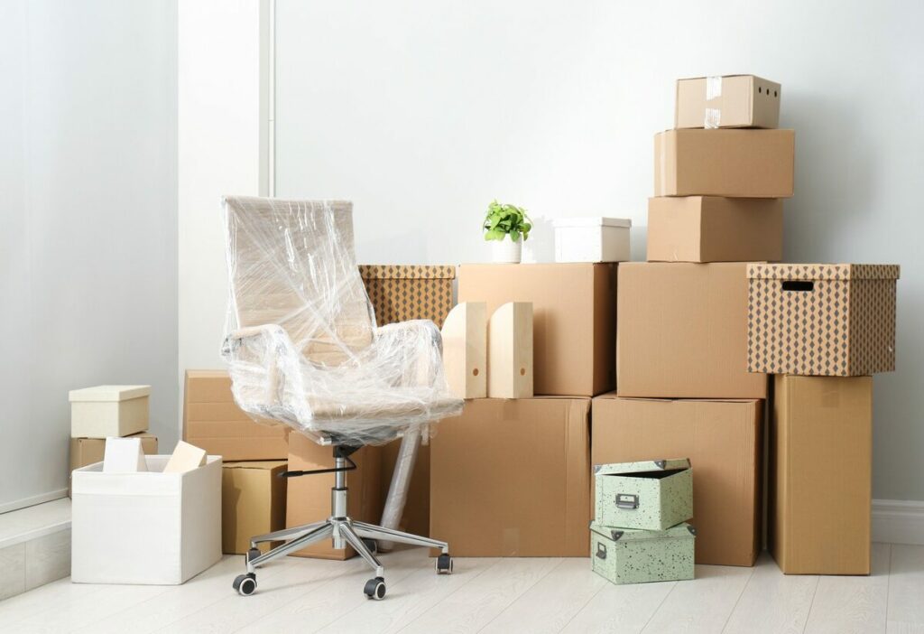 The Benefits of Using Storage During a Move 1