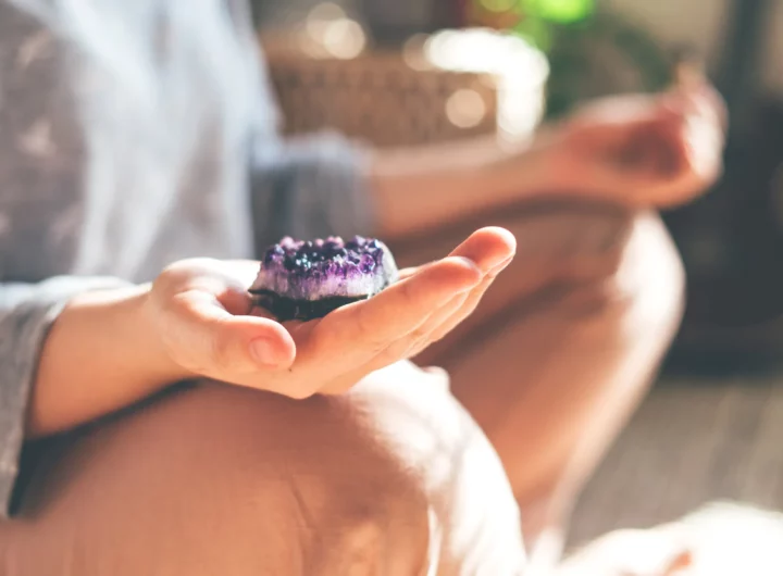 4 Reasons Spiritual Crystals Make a Meaningful Holiday Gift